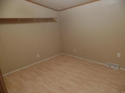 295 E Franklin St, Lyons, IN 47443 photo 11