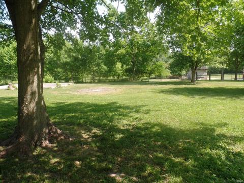 295 E Franklin St, Lyons, IN 47443 photo 14