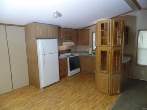 295 E Franklin St, Lyons, IN 47443 photo 7