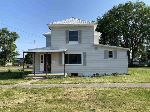 151 Walnut St, Butler, IN 46721 photo 2