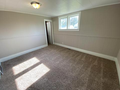 151 Walnut St, Butler, IN 46721 photo 11