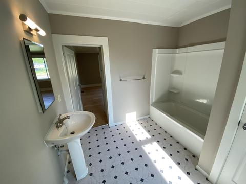 151 Walnut St, Butler, IN 46721 photo 13