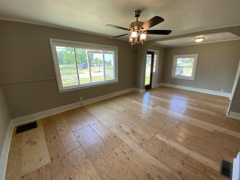 151 Walnut St, Butler, IN 46721 photo 5