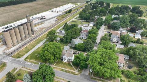 102 E Walnut St, Chalmers, IN 47929 photo 23