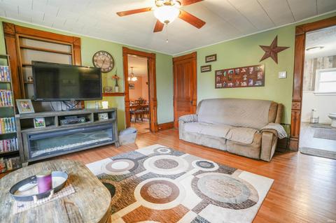 102 E Walnut St, Chalmers, IN 47929 photo 2