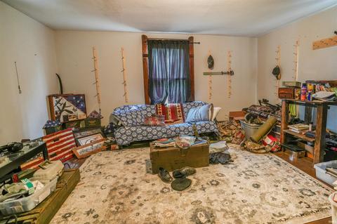 102 E Walnut St, Chalmers, IN 47929 photo 15