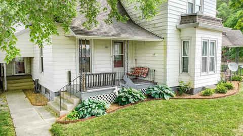 102 E Walnut St, Chalmers, IN 47929 photo 20