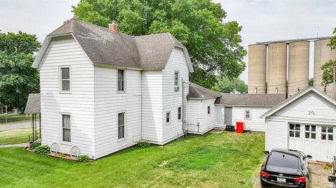 102 E Walnut St, Chalmers, IN 47929 photo 19