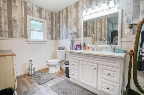 102 E Walnut St, Chalmers, IN 47929 photo 10