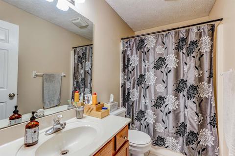 4100 Trinity Dr, Newburgh, IN 47630 photo 12