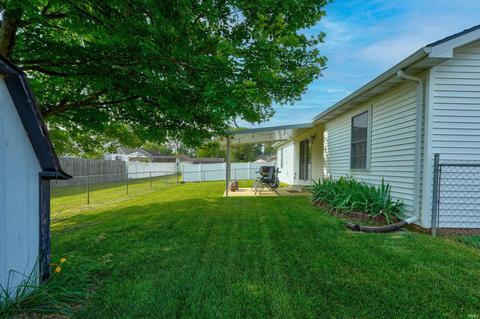 4100 Trinity Dr, Newburgh, IN 47630 photo 17