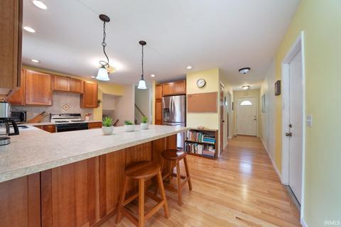 50949 Clover Rd, Granger, IN 46530 photo 2