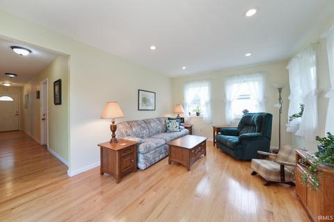 50949 Clover Rd, Granger, IN 46530 photo 9