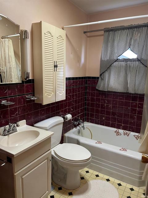 124 S Johnson Ave, Bloomington, IN 47404 photo 8