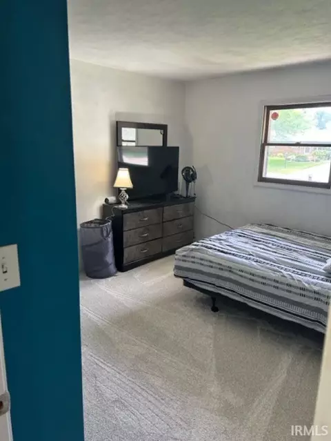 51940 Cheryl Dr, Granger, IN 46530 photo 11