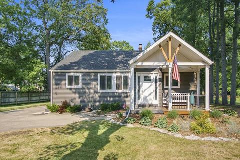 51819 Grape Rd, Granger, IN 46530 photo 1
