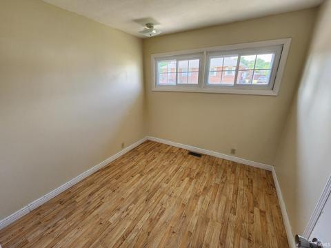 301 E 10th St, Bicknell, IN 47512 photo 9
