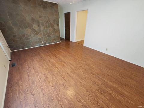 301 E 10th St, Bicknell, IN 47512 photo 8