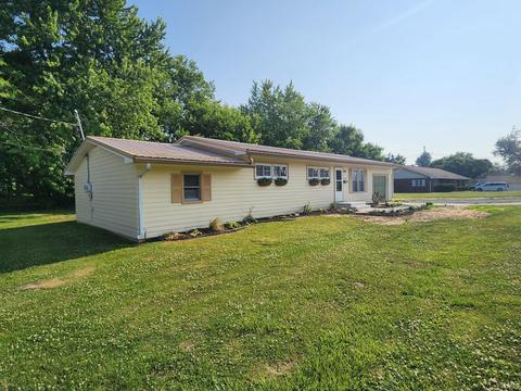 301 E 10th St, Bicknell, IN 47512 photo 2