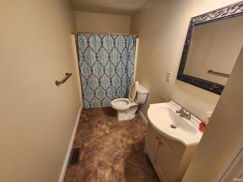 301 E 10th St, Bicknell, IN 47512 photo 10