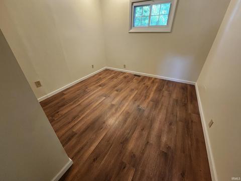 301 E 10th St, Bicknell, IN 47512 photo 13