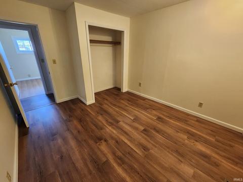 301 E 10th St, Bicknell, IN 47512 photo 12