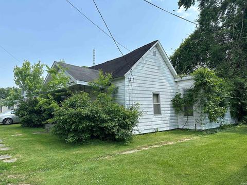 415 E Oak St, Princeton, IN 47670 photo 2