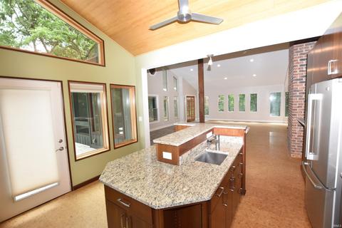 2775 E Pointe Rd, Bloomington, IN 47401 photo 5