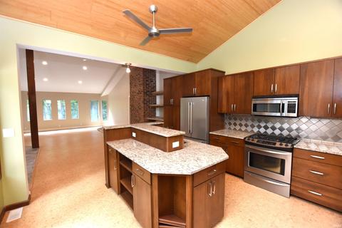 2775 E Pointe Rd, Bloomington, IN 47401 photo 3