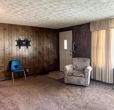 1107 W Warren St, Mitchell, IN 47446 photo 7