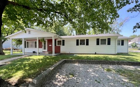 1107 W Warren St, Mitchell, IN 47446 photo 1