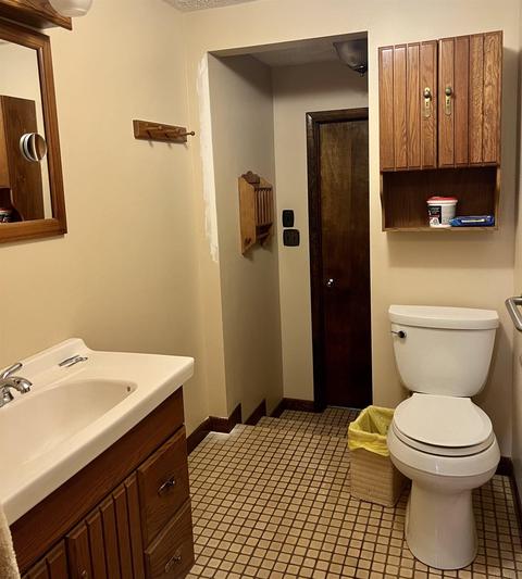 1107 W Warren St, Mitchell, IN 47446 photo 15