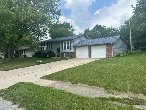 953 Tulip St, Peru, IN 46970 photo 1