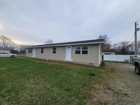 679 E 2nd St, Rochester, IN 46975 photo 1