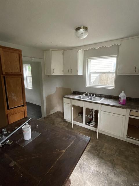 610 E Walnut St, Kokomo, IN 46901 photo 2