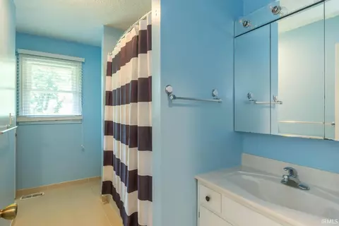 3620 E Longview Ave, Bloomington, IN 47408 photo 13