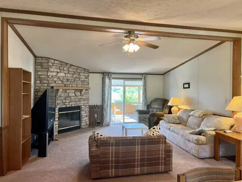 877 Parks Addition Rd, Mitchell, IN 47446 photo 2