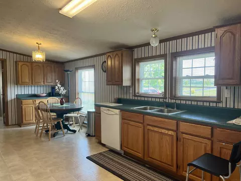 877 Parks Addition Rd, Mitchell, IN 47446 photo 9