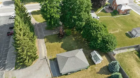 232 E Albion St, Avilla, IN 46710 photo 6