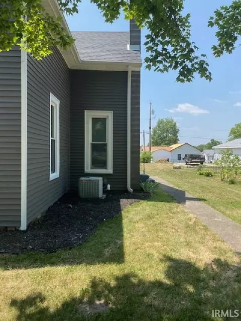 1301 4th St, Covington, IN 47932 photo 6