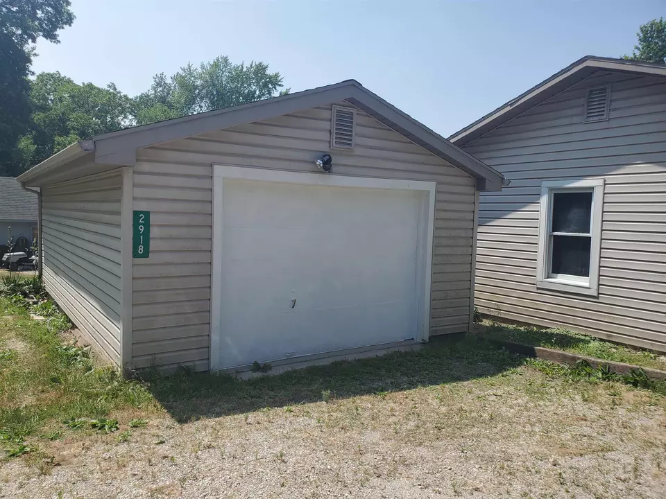  2918 S Mellwood Park Dr, Kimmell, IN 46760 photo 2