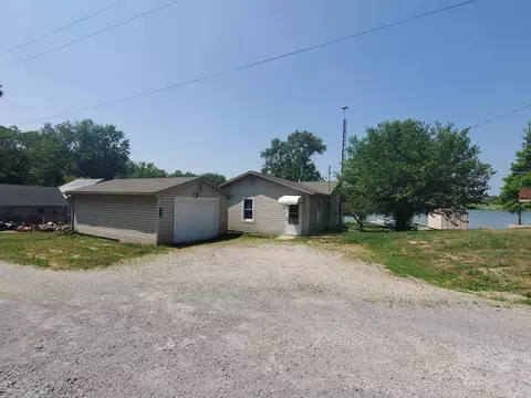2918 S Mellwood Park Dr, Kimmell, IN 46760