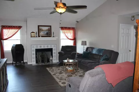 1967 N Whiteman Dr, Delphi, IN 46923 photo 11