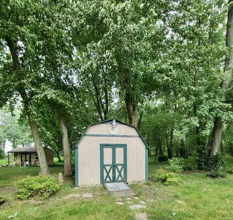 502 E 12th St, Fairmount, IN 46928 photo 17