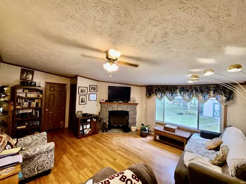 502 E 12th St, Fairmount, IN 46928 photo 6