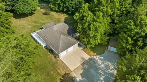 5681 E Baseline Rd, Avilla, IN 46710 photo 3