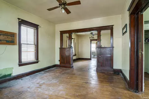 406 E Bowman St, South Bend, IN 46613 photo 3