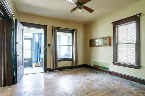 406 E Bowman St, South Bend, IN 46613 photo 4