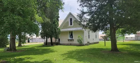5656 E 900 S, Berne, IN 46711 photo 2