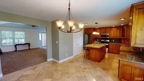 1635 W 1st St, Jasper, IN 47546 photo 8